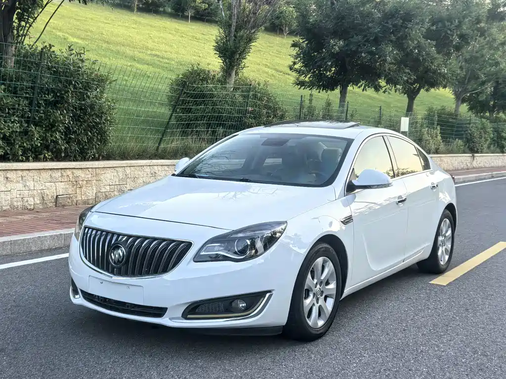 Buick Regal 2015 — фото 1