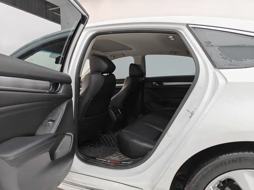 Honda Accord 2021 — фото 15