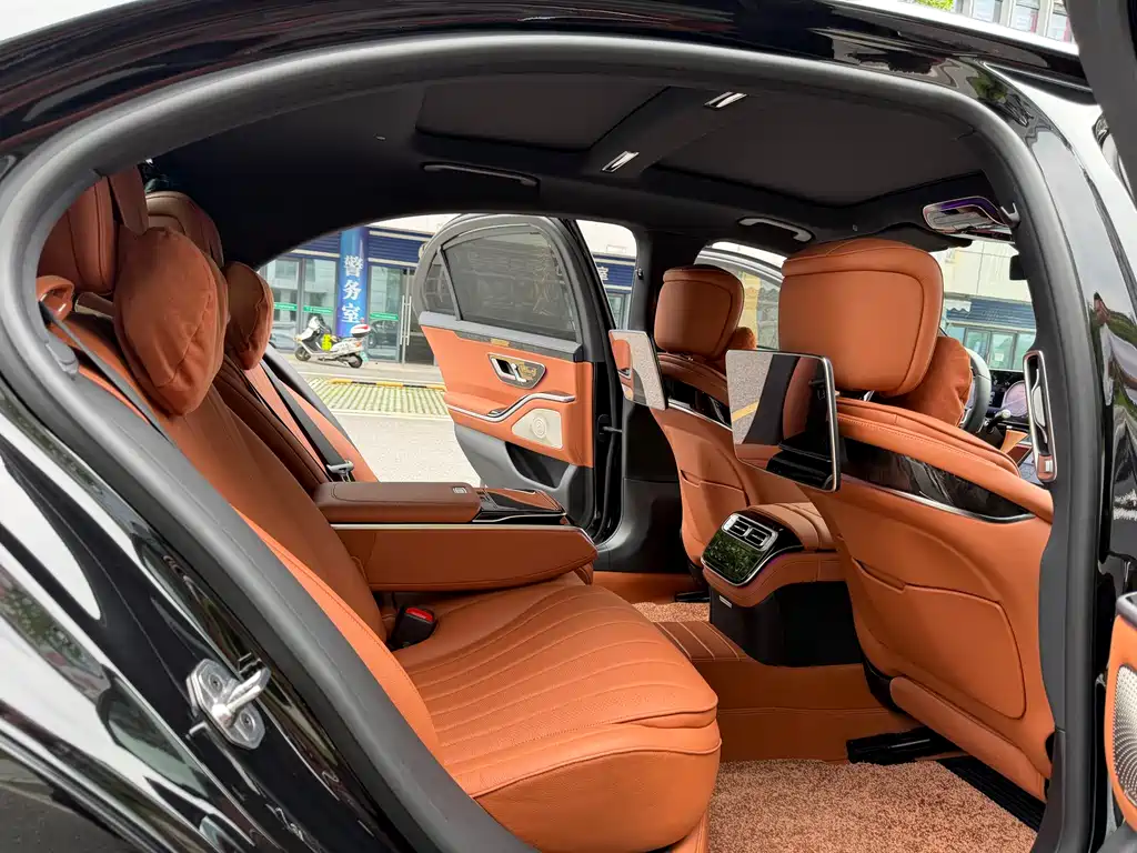 Mercedes-Benz S-Class 2025 — фото 13