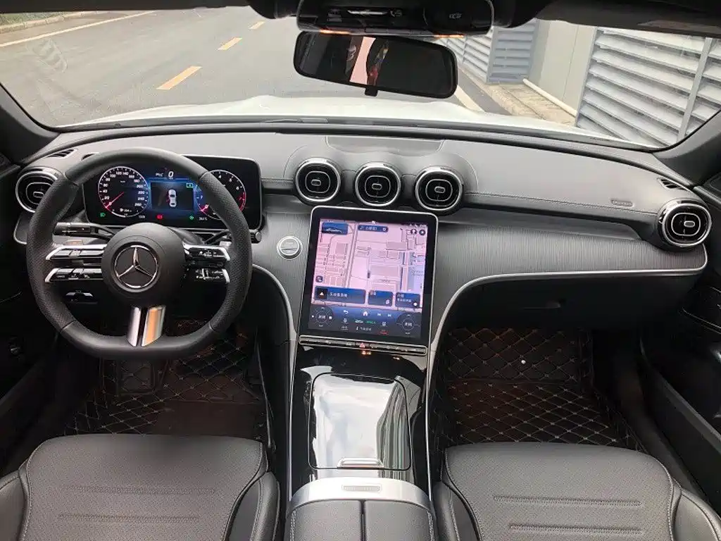 Mercedes-Benz C-Class 2023 — фото 6