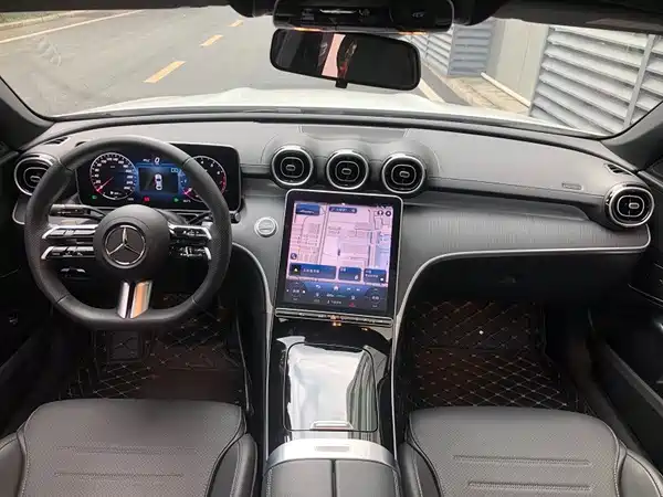 Mercedes-Benz C-Class 2023