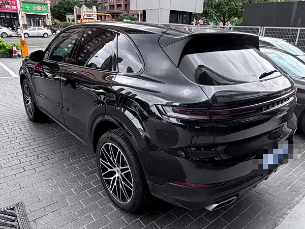 Porsche Cayenne 2024