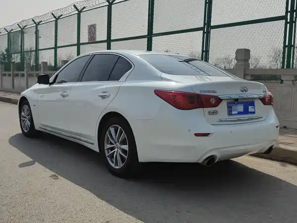 Infiniti Q50L 2016