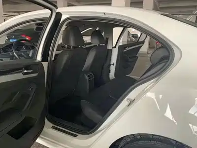 Volkswagen Sagitar 2018