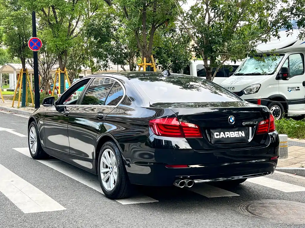 BMW 5 Series 2011