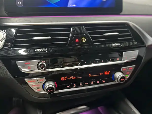 BMW 5 Series 2022