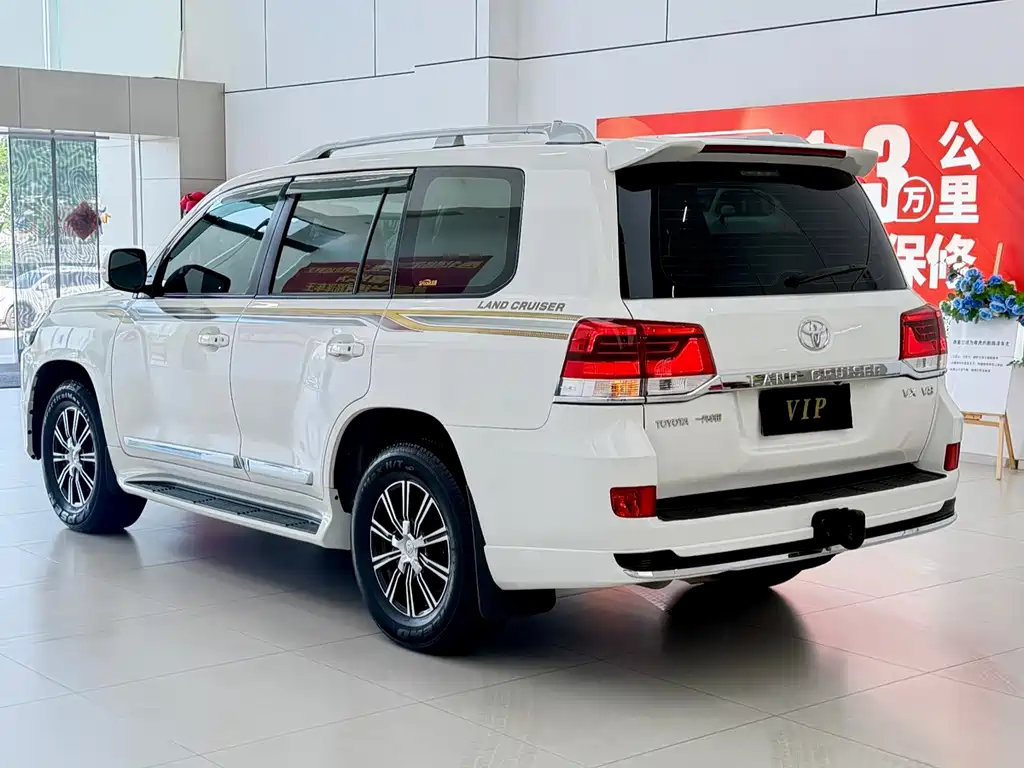 Toyota Land Cruiser 2014 — фото 15