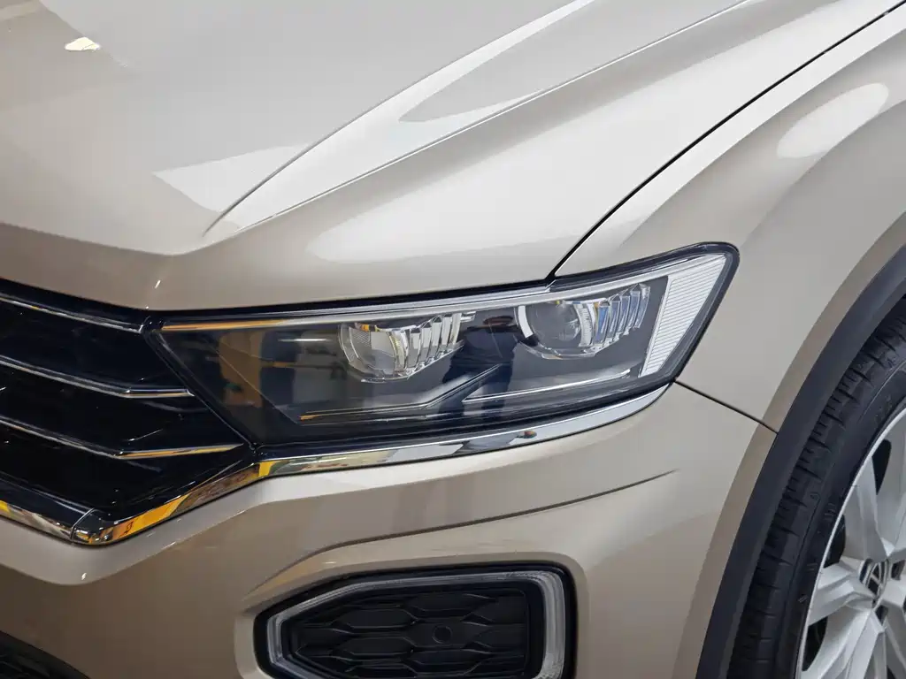 Volkswagen T-Roc 2021 — фото 8