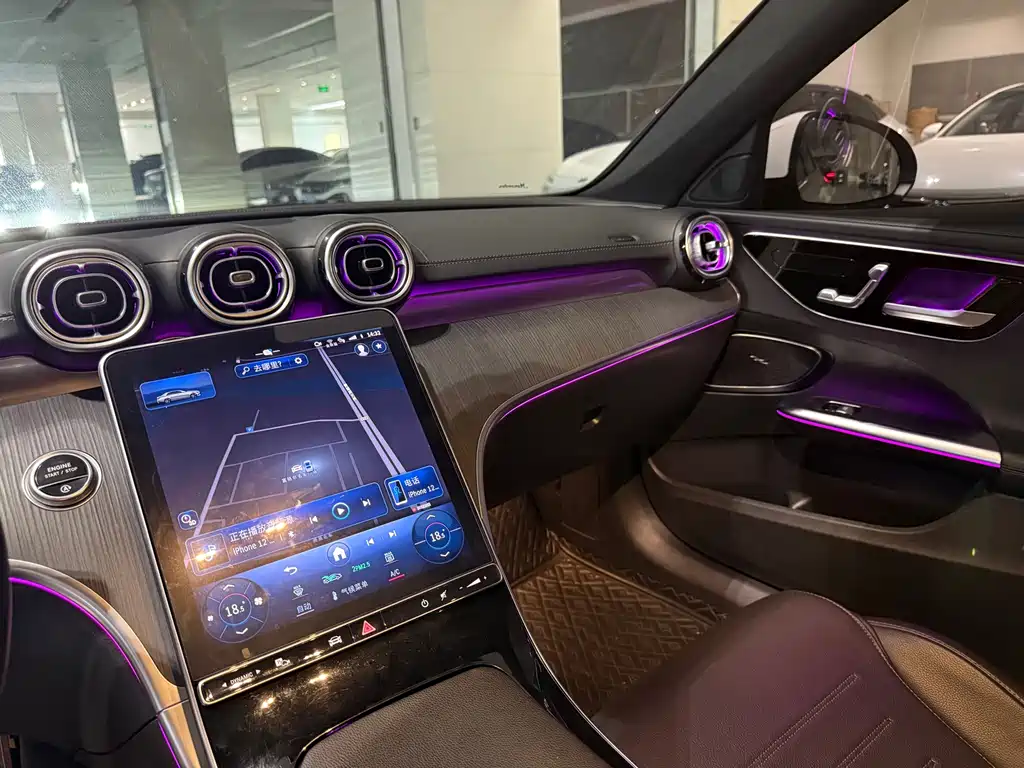 Mercedes-Benz C-Class 2023 — фото 8
