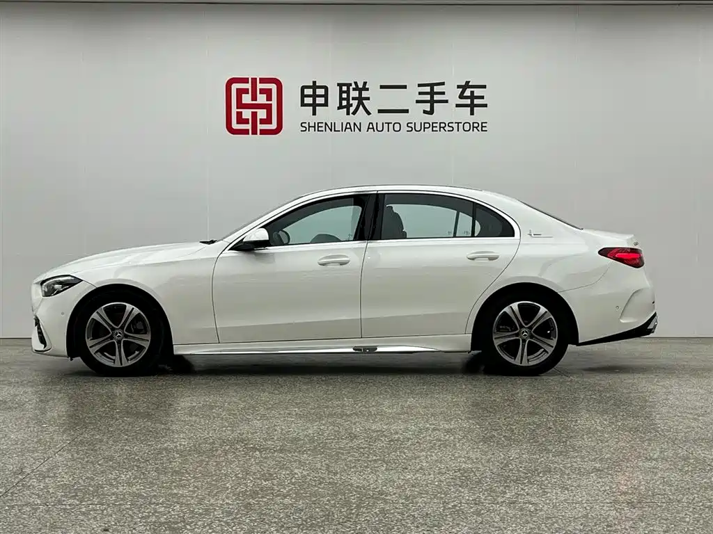 Mercedes-Benz C-Class 2022