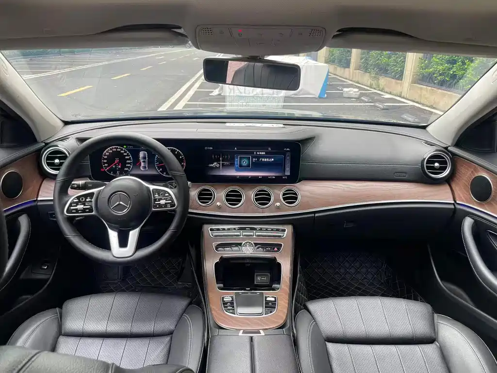 Mercedes-Benz E-Class 2018 — фото 4