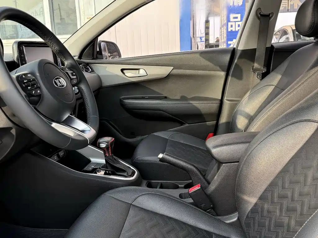 Kia Forte 2019 — фото 4