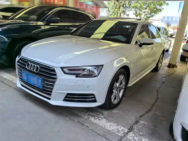 Audi A4L 2018