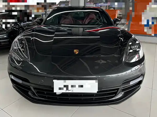 Porsche Panamera 2019