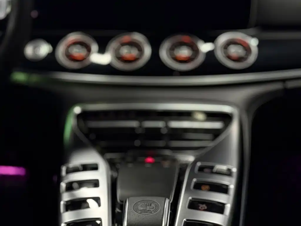 Mercedes-Benz AMG GT 2020 — фото 15