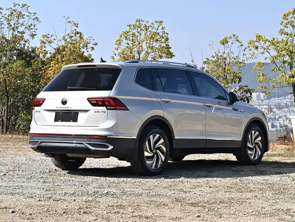 Volkswagen Tiguan L 2021 — фото 13