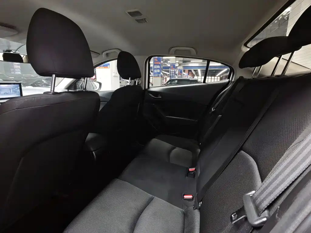 Mazda 3 Axela 2018
