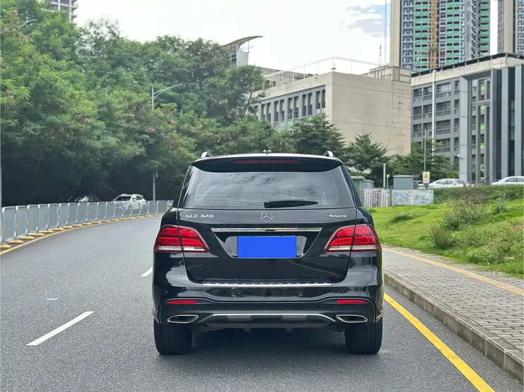 Mercedes-Benz GLE 2018 — фото 6