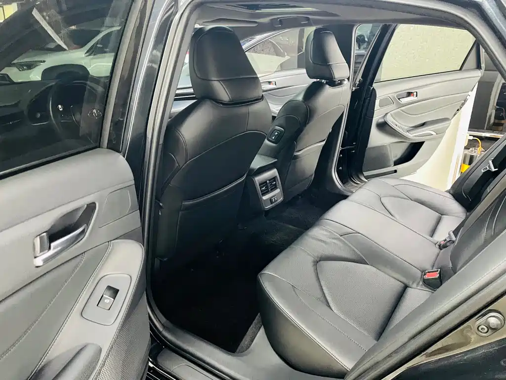 Toyota Avalon 2021 — фото 4