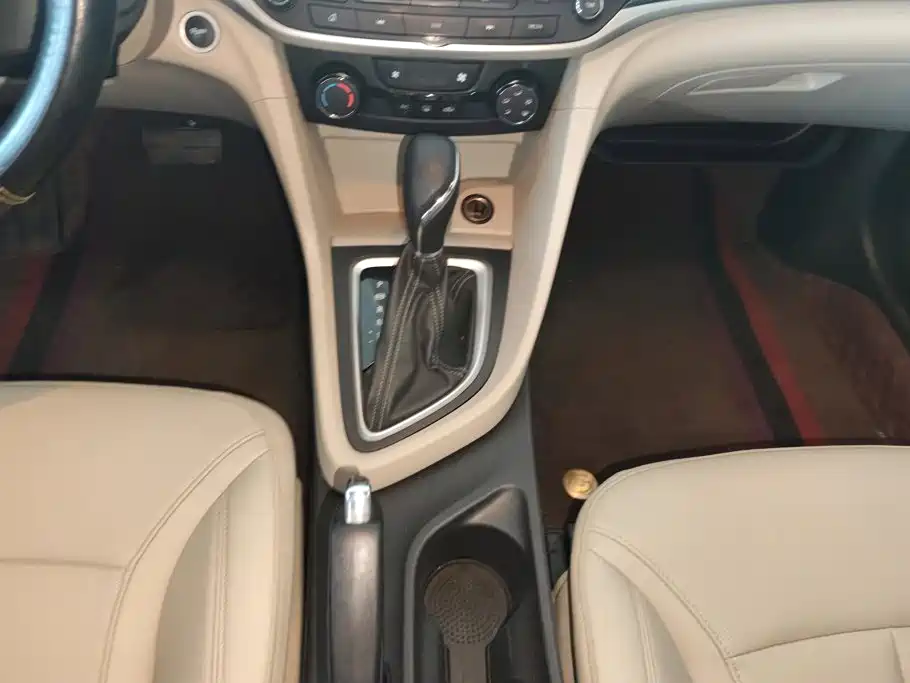 Buick Excelle 2020 — фото 16