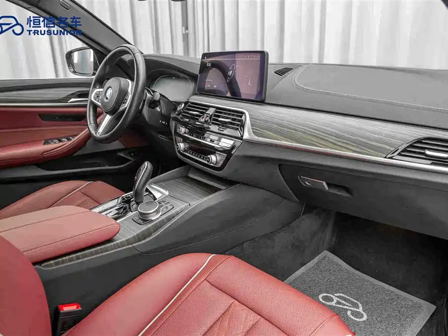 BMW 5 Series 2022 — фото 14