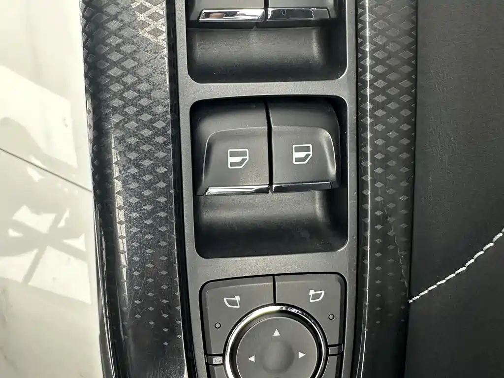 Haval M6 2023 — фото 12