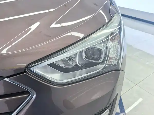 Hyundai Santa Fe 2014