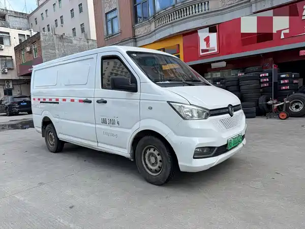 Dongfeng Yufeng EM26 2022