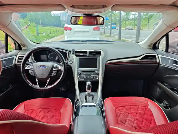 Ford Mondeo 2013