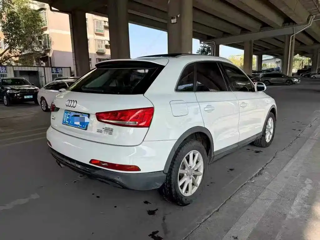 Audi Q3 2015 — фото 4