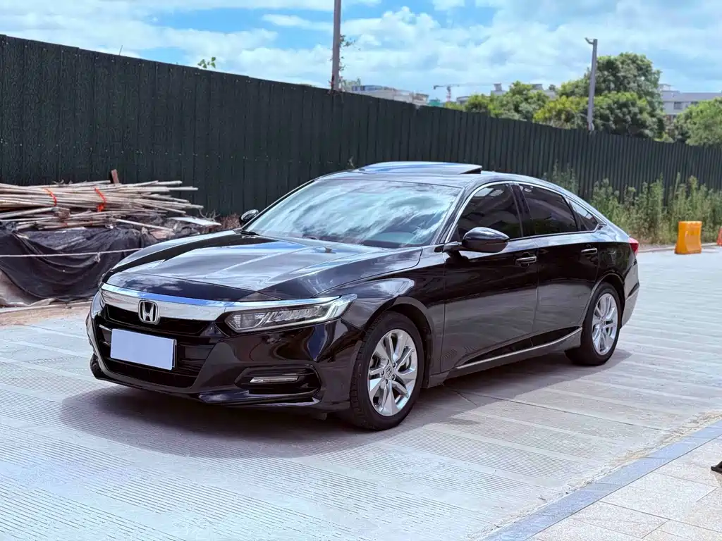 Honda Accord 2018 — фото 1