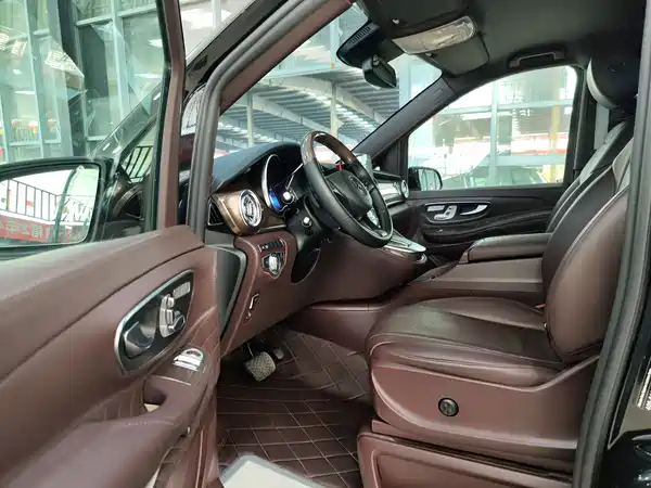 Mercedes-Benz V-Class 2022