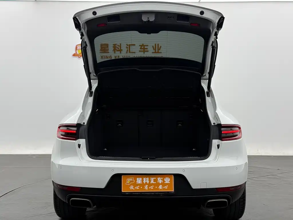 Porsche Macan 2016 — фото 12