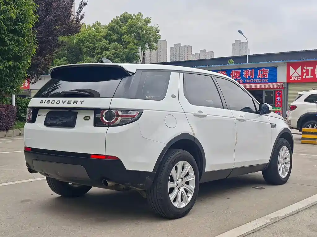 Land Rover Discovery Sport 2018 — фото 16