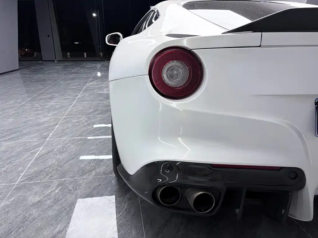 Ferrari F12berlinetta 2014 — фото 10