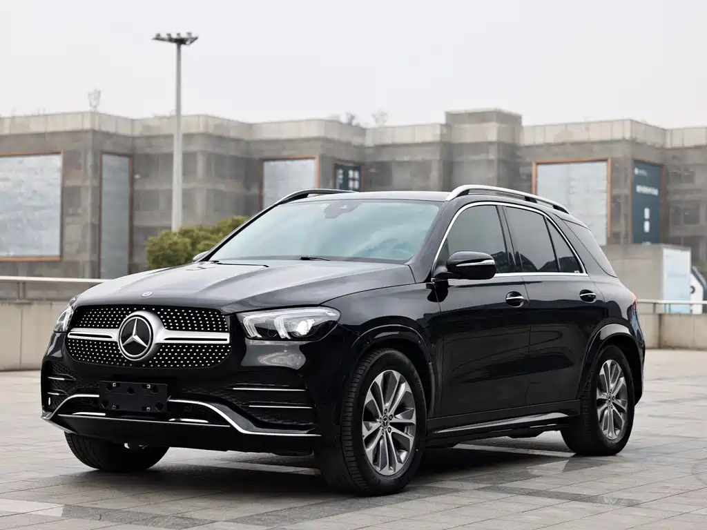 Mercedes-Benz GLE 2023 — фото 1