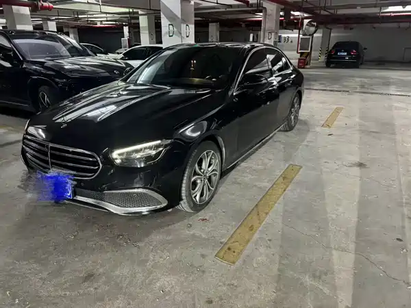 Mercedes-Benz E-Class 2022
