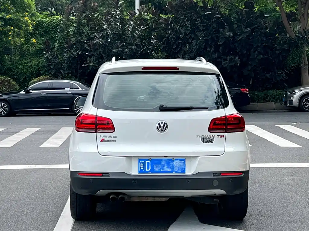 Volkswagen Tiguan 2015 — фото 8