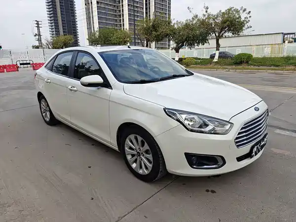 Ford Escort 2015