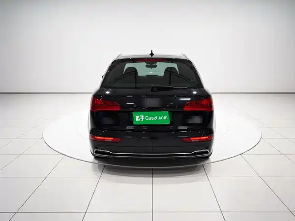 Audi Q5L 2021