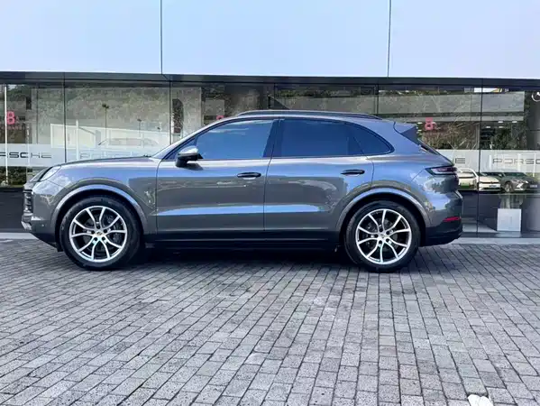 Porsche Cayenne 2024