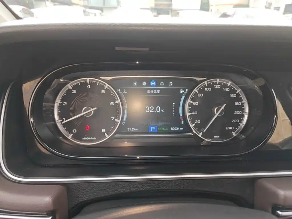 GAC Trumpchi M6 2019 — фото 12