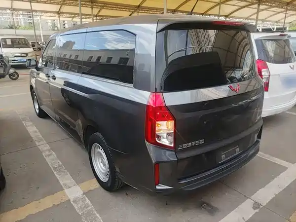 Wuling Journey 2022