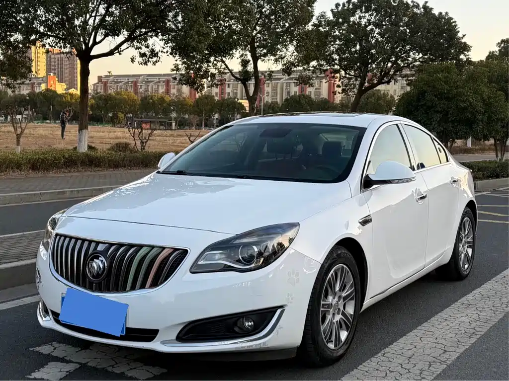 Buick Regal 2016 — фото 1