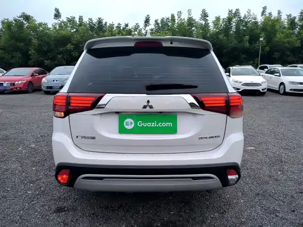 Mitsubishi Outlander 2019