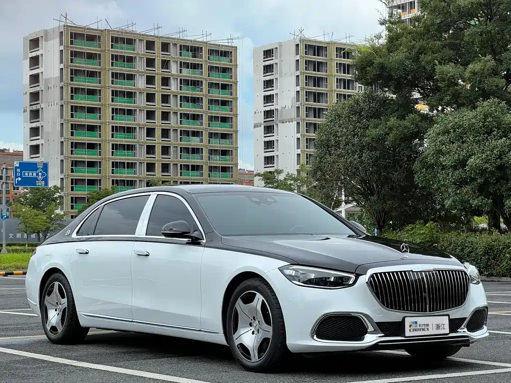 Mercedes-Benz S-Class 2025 — фото 3