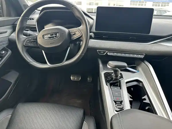 Geely Xingrui 2022
