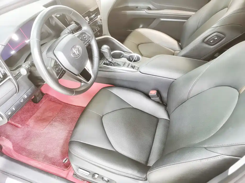 Toyota Camry 2022 — фото 15