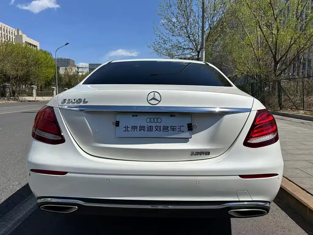 Mercedes-Benz E-Class 2016