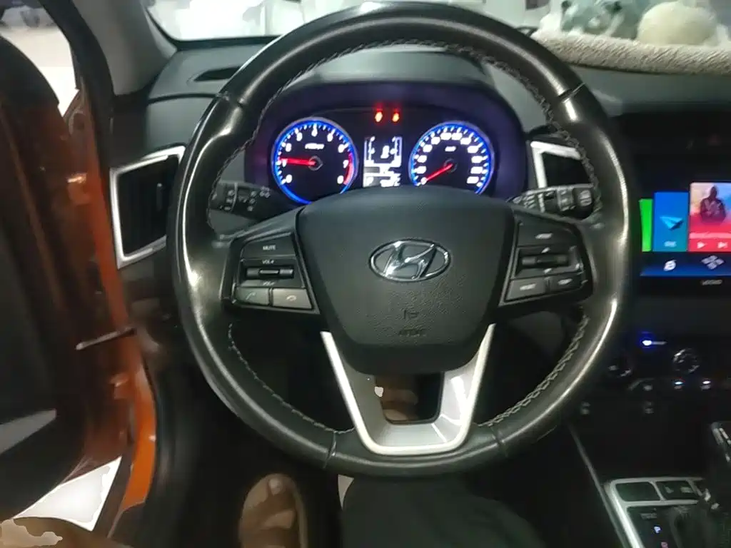 Hyundai ix25 2018 — фото 11